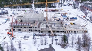 Chantier hivernal avec coffrage chauffé de PERI